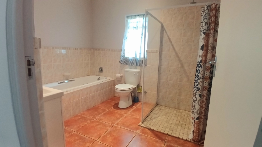 4 Bedroom Property for Sale in Sandbaai Western Cape